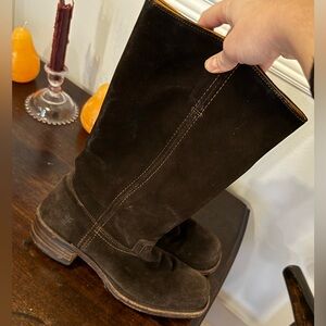 Vintage chocolate brown Frye suede campus boots